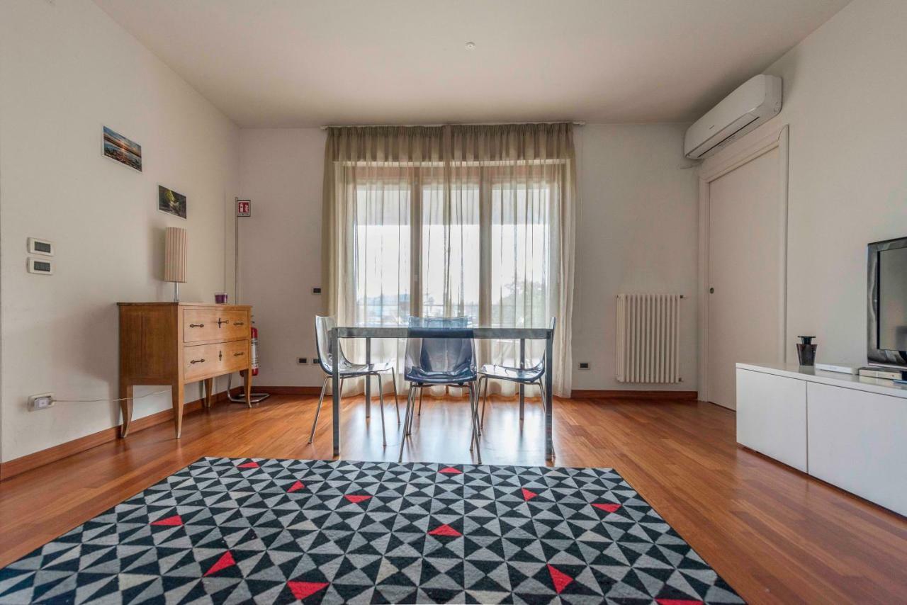 B&B Pierpy Appartamento Pescara Mare Kültér fotó